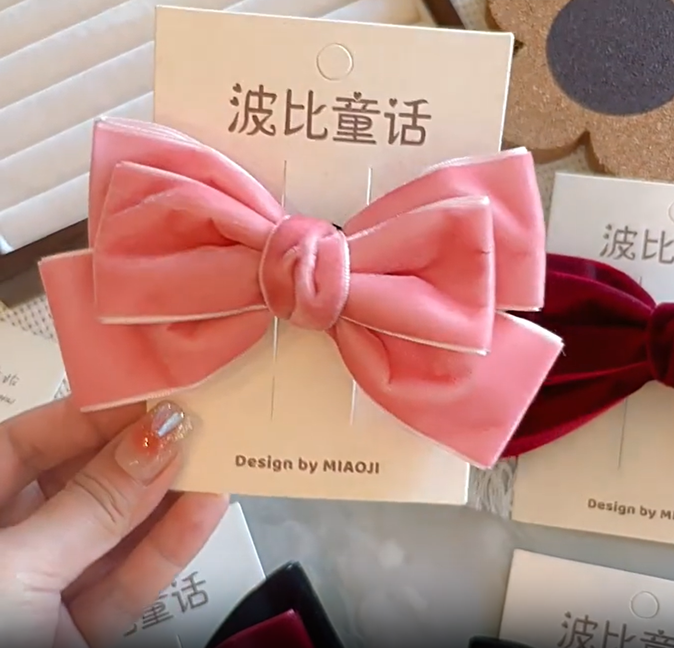 Cute Red Velvet Bow Hair Ties  – Hair Tie Velvet Bewertung und Preis