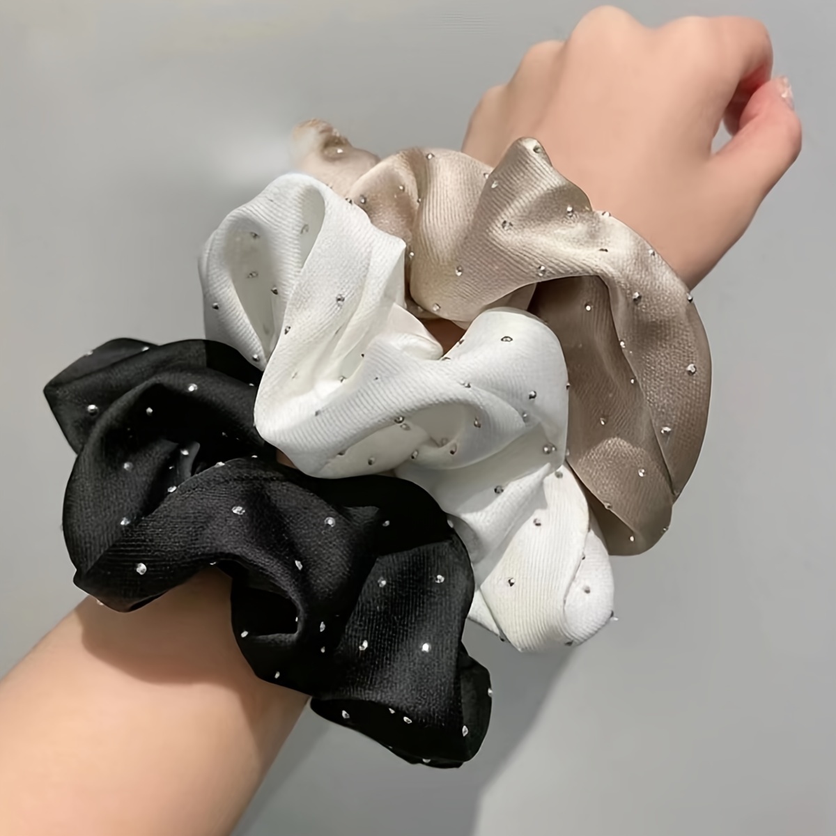 1/3PCS Satin Scrunchies With R – Hair Tie Velvet Bewertung und Preis